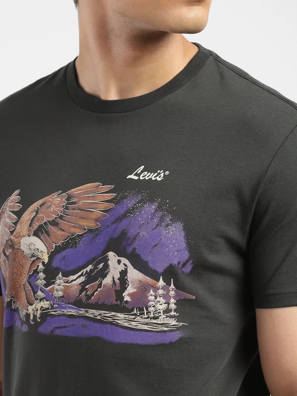 Men's Graphic Crew Neck T-shirt - Image 5