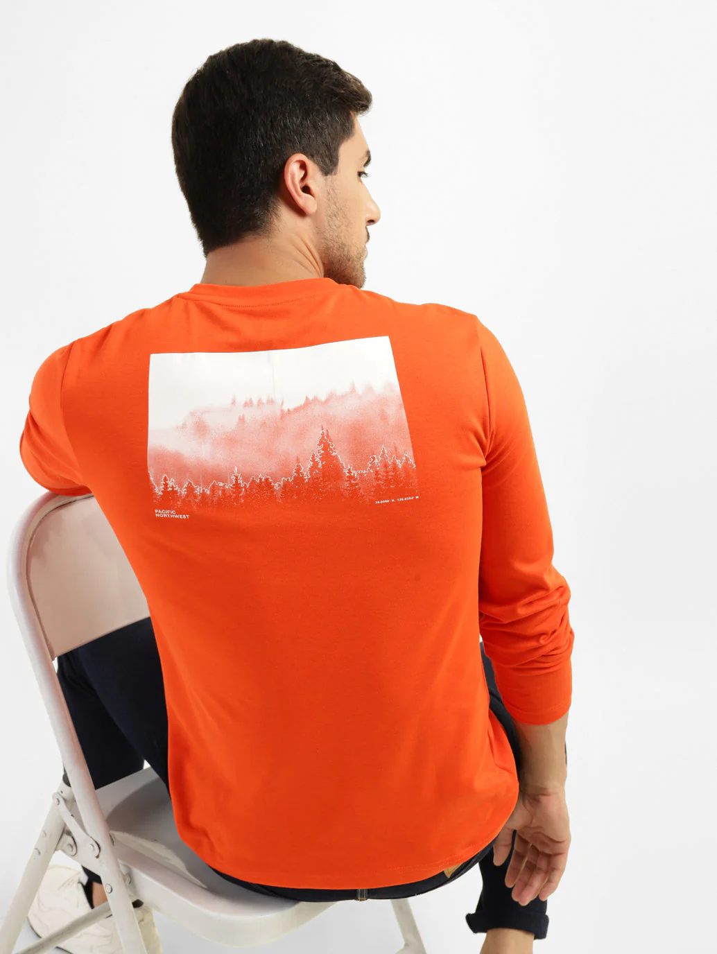 Men's Graphic Slim T-shirt - Image 2