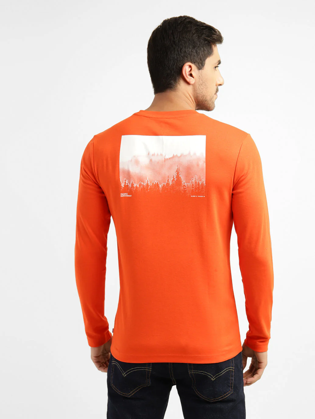 Men's Graphic Slim T-shirt - Image 3