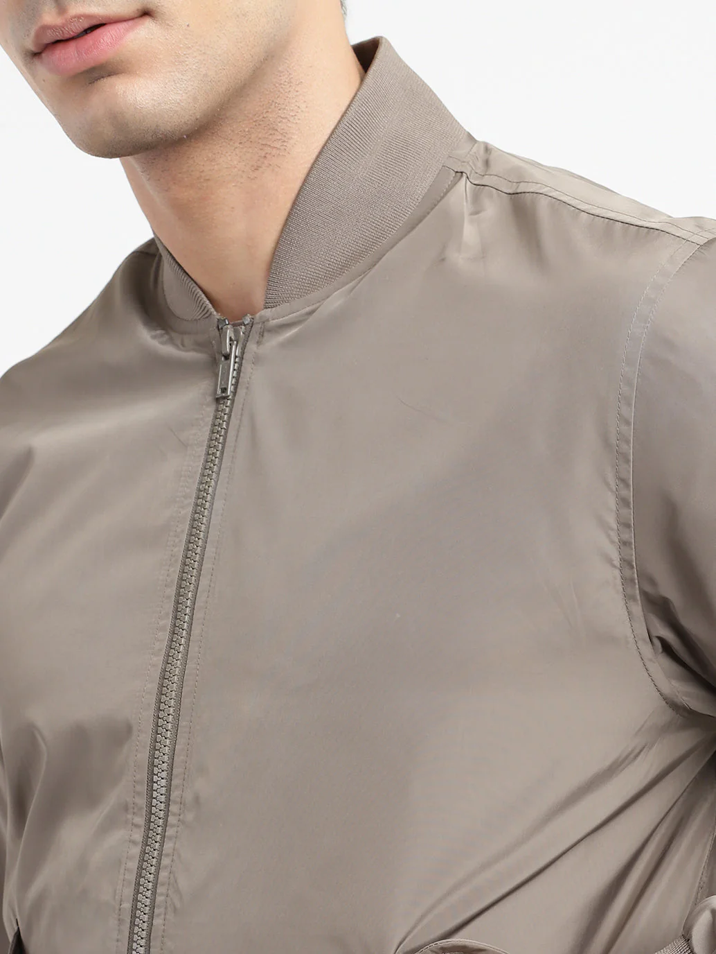 Men's Solid Collar Neck Bomber Jacket - Image 5