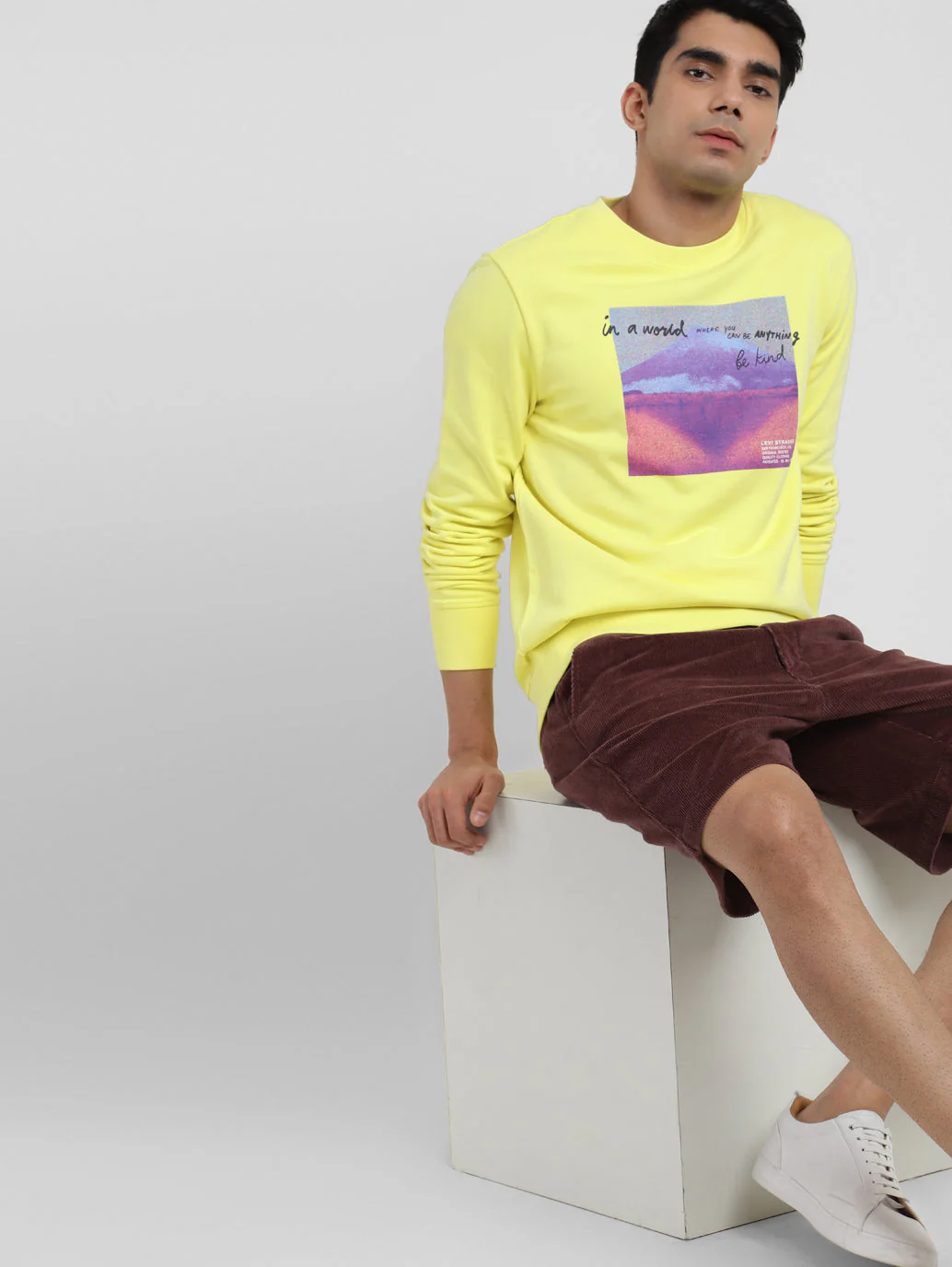 Men's Graphic Print Crew Neck Sweatshirt - Image 2