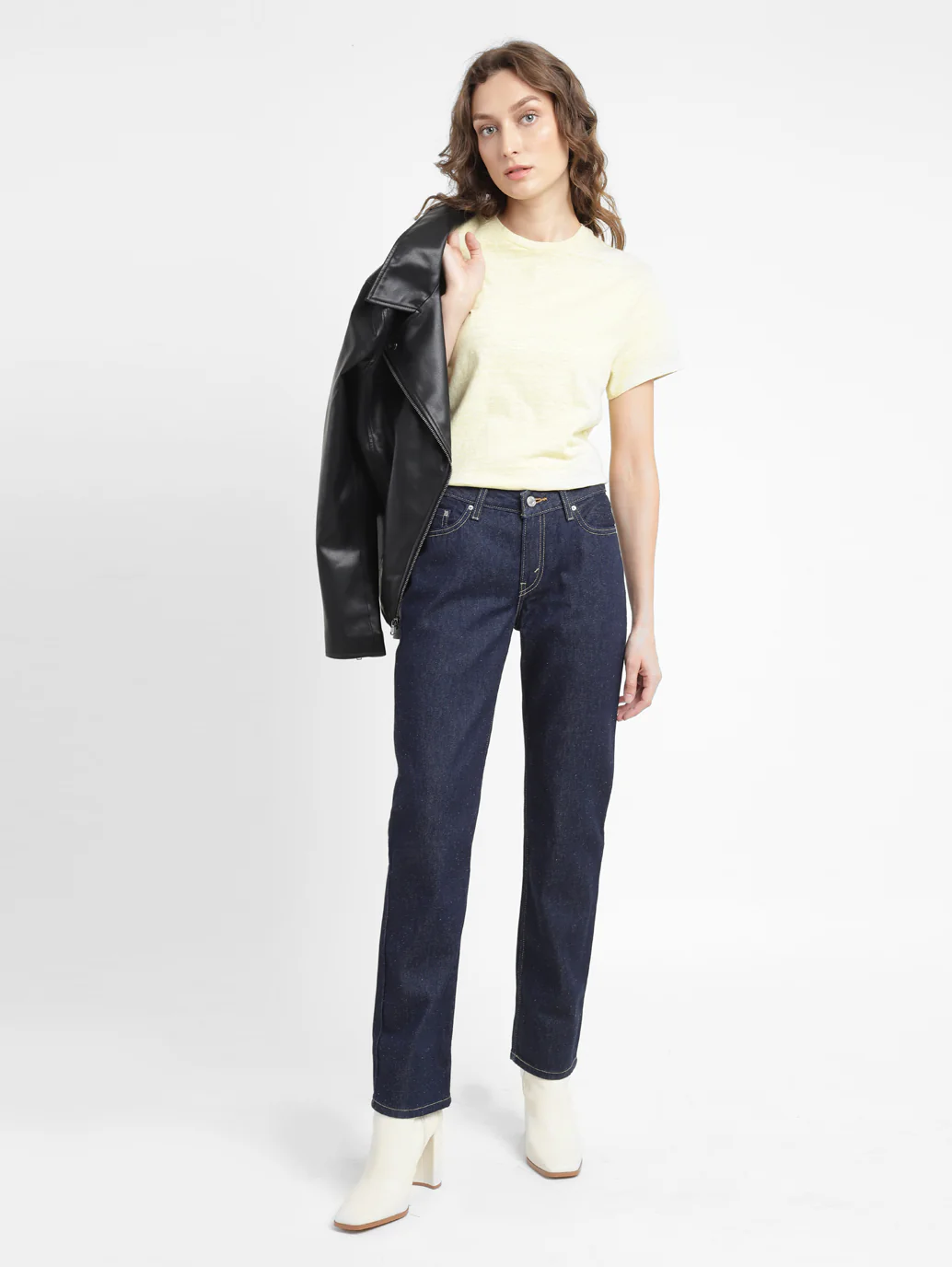 Women's Blue Low Pitch Straight Fit Mid Rise Jeans