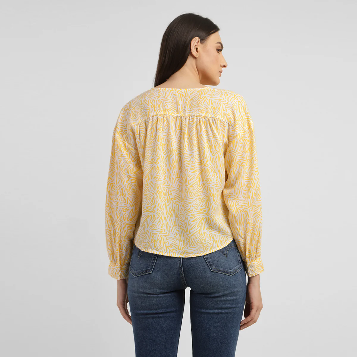 Women Regular Fit Tops - Image 6
