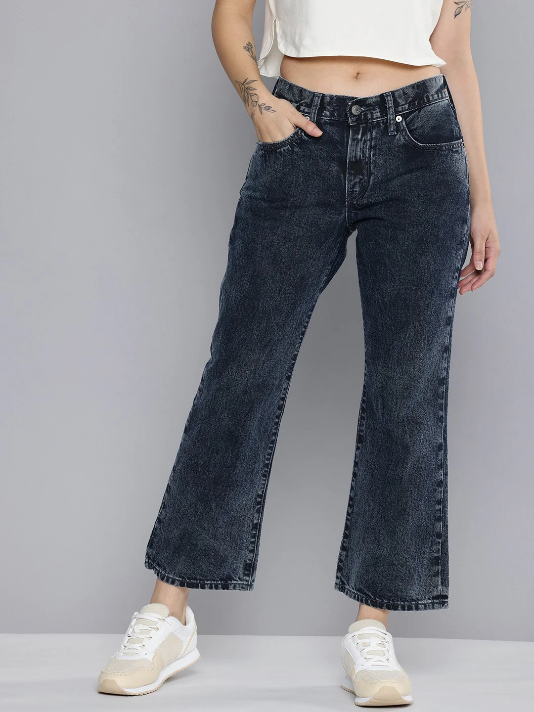 Women's Blue Bootcut Fit Mid Rise Jeans - Image 4