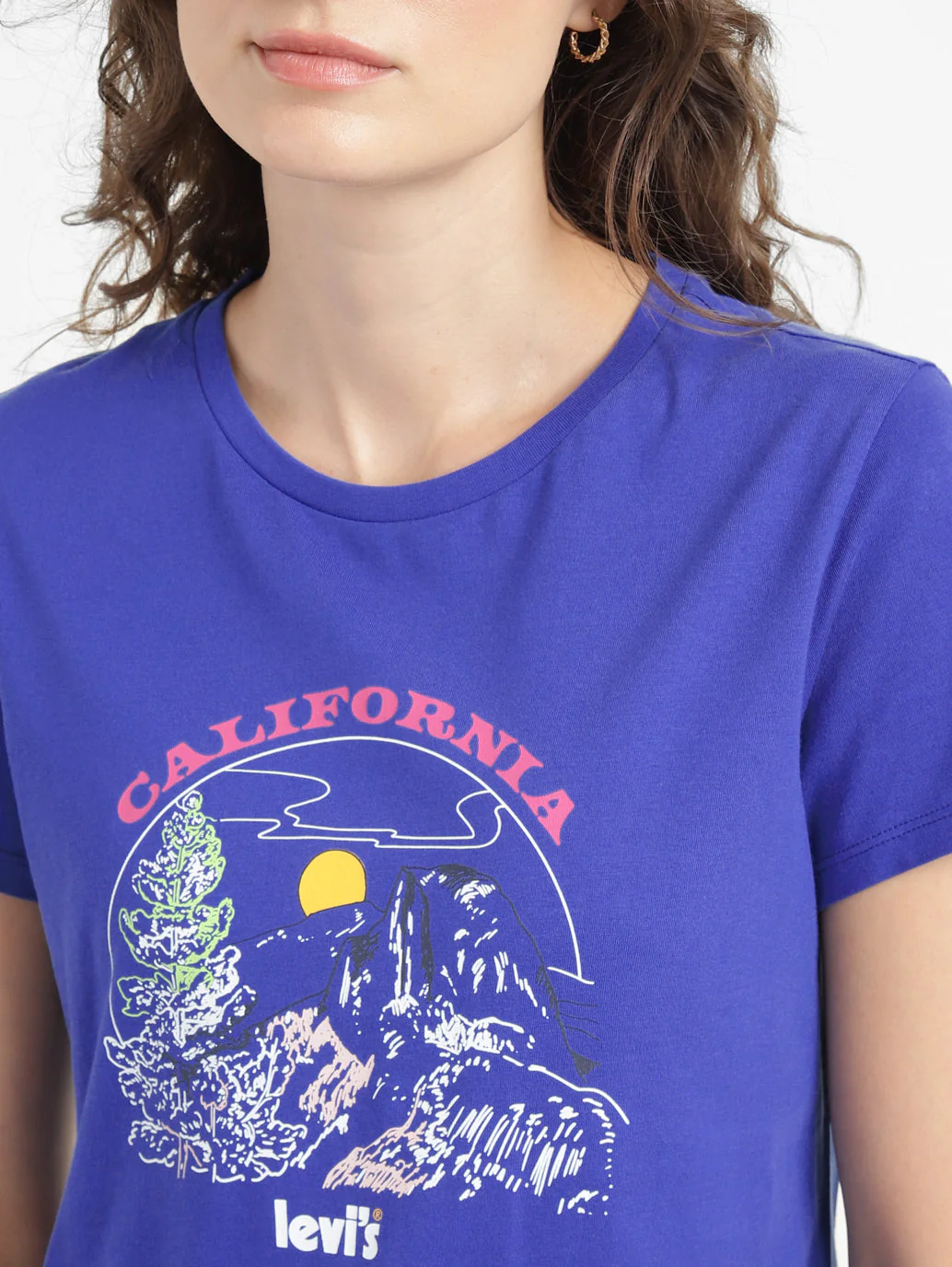 Women's Graphic Crew Neck T-shirt - Image 5