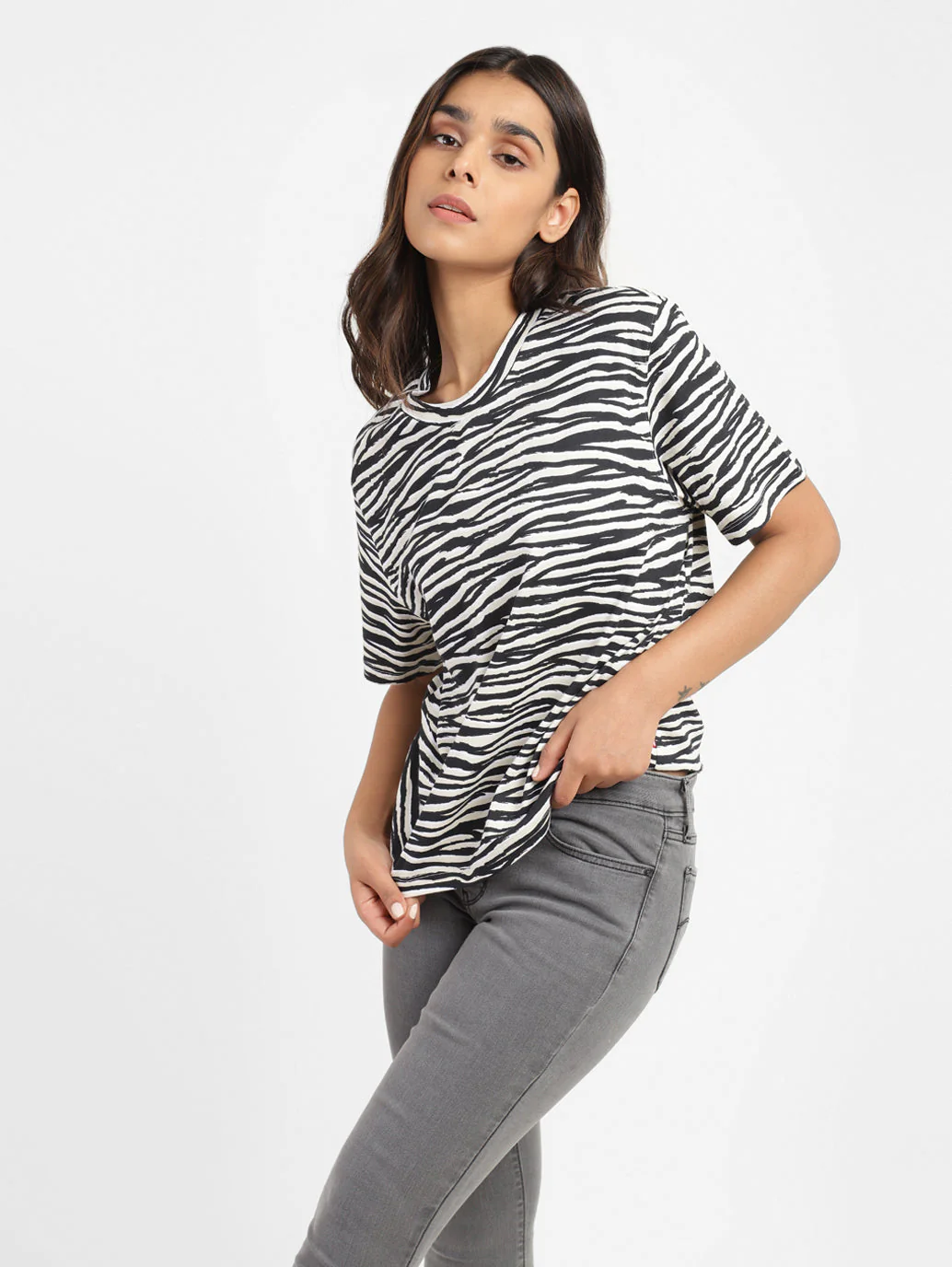 Women's Animal Print Crew Neck T-shirt - Image 2
