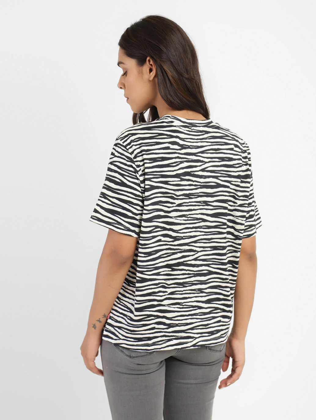 Women's Animal Print Crew Neck T-shirt - Image 3