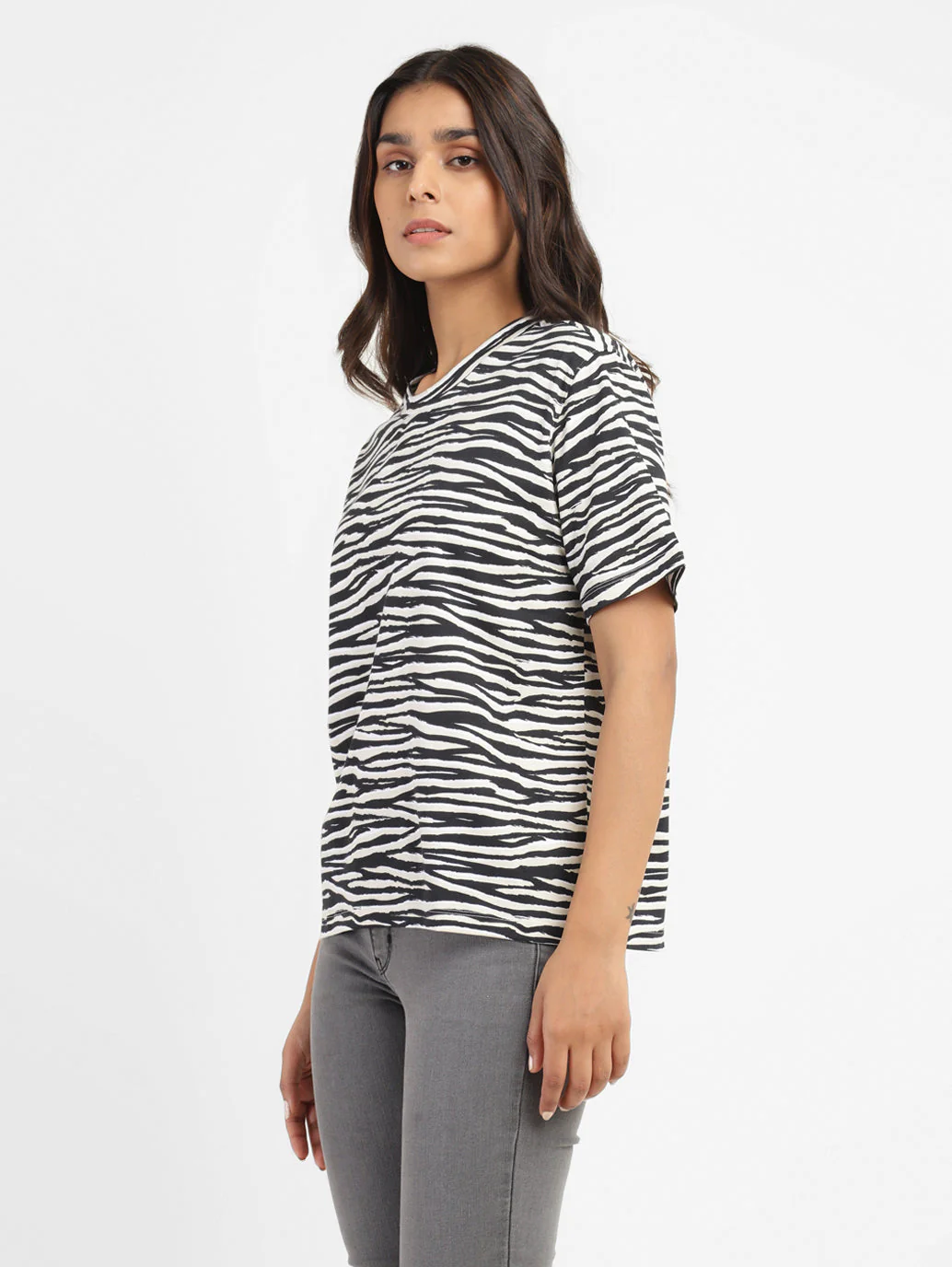 Women's Animal Print Crew Neck T-shirt - Image 4