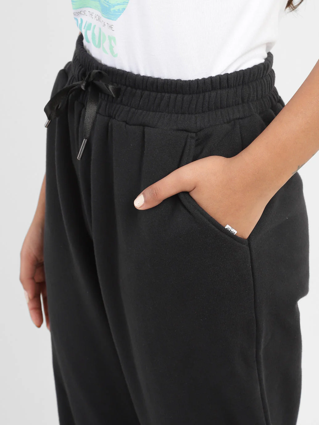 Women's High Rise Loose Fit Joggers - Image 6