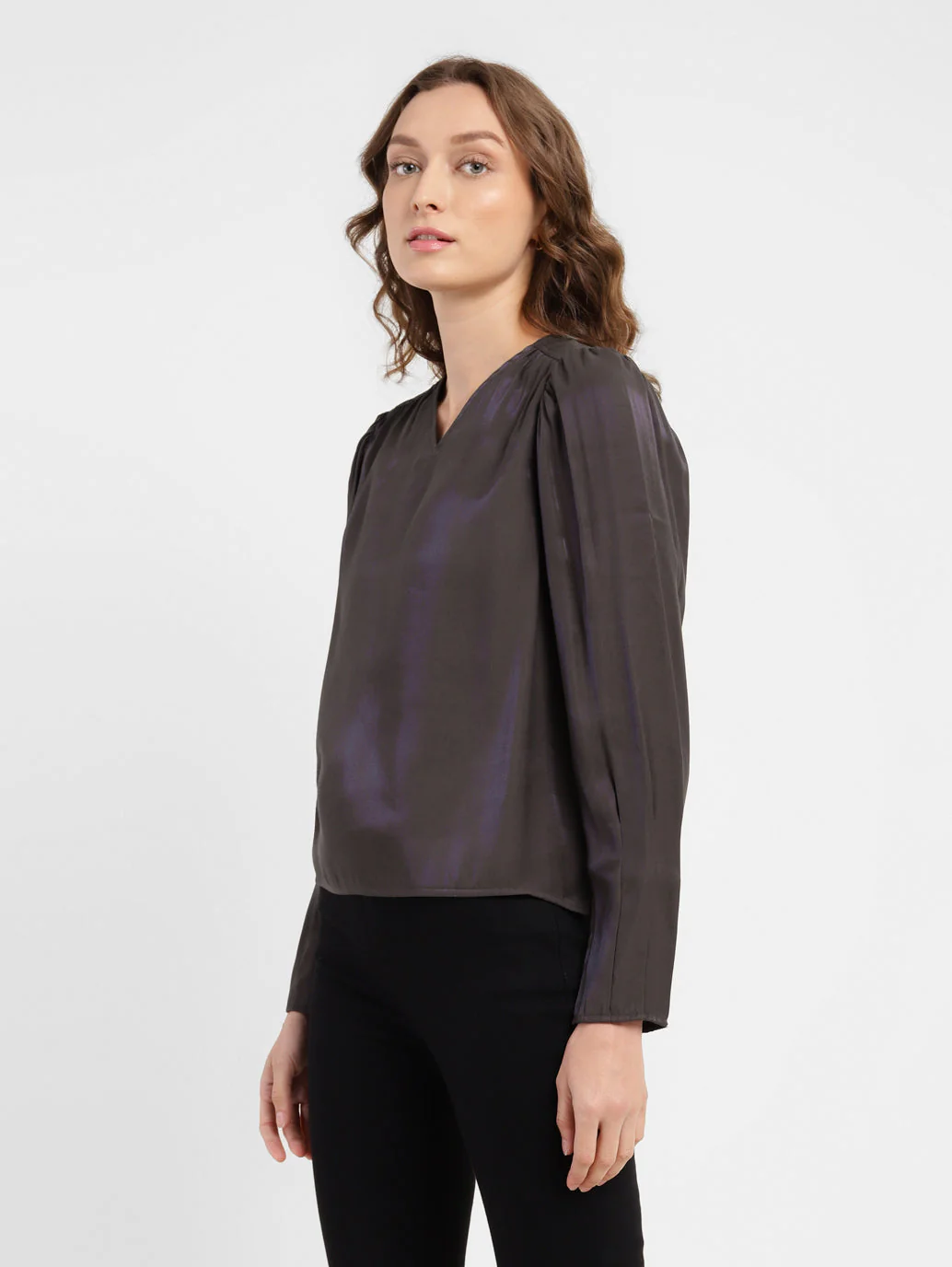 Women's Solid V Neck Top - Image 3
