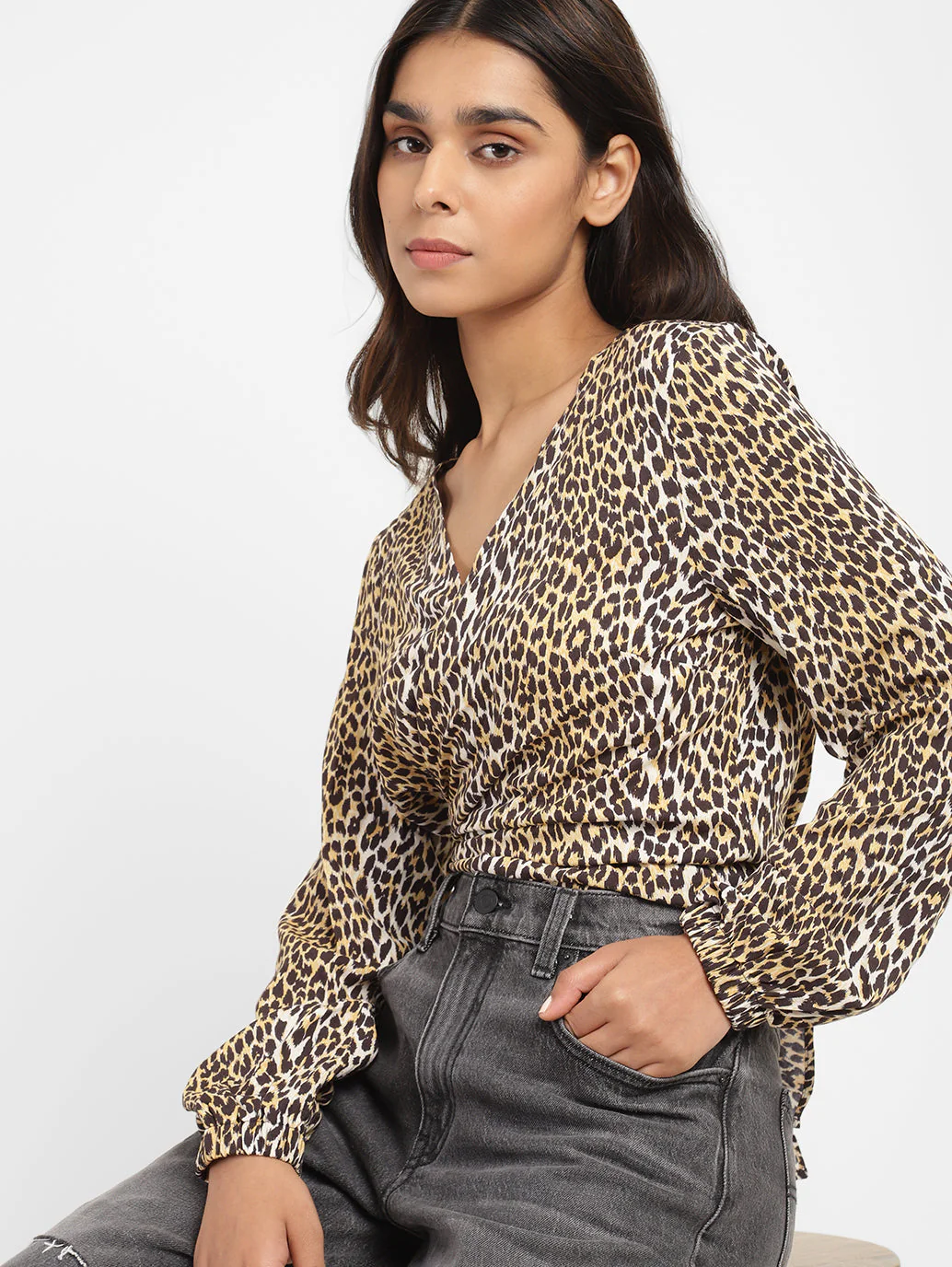 Women's Animal Print V Neck Top - Image 2