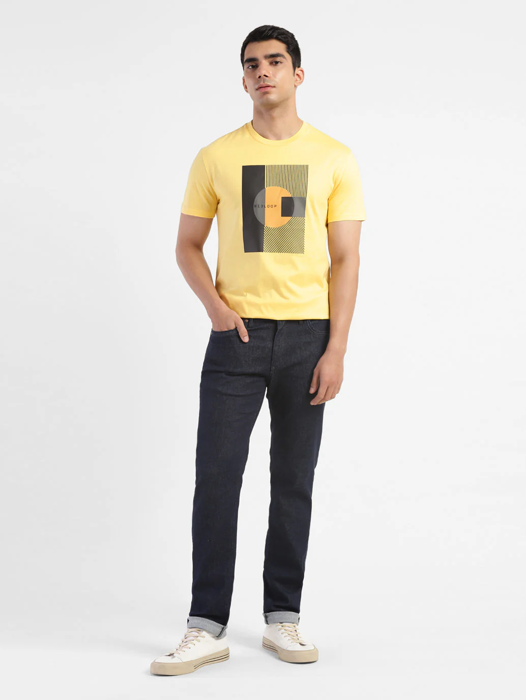 Men Slim Fit Graphics Print T-Shirt