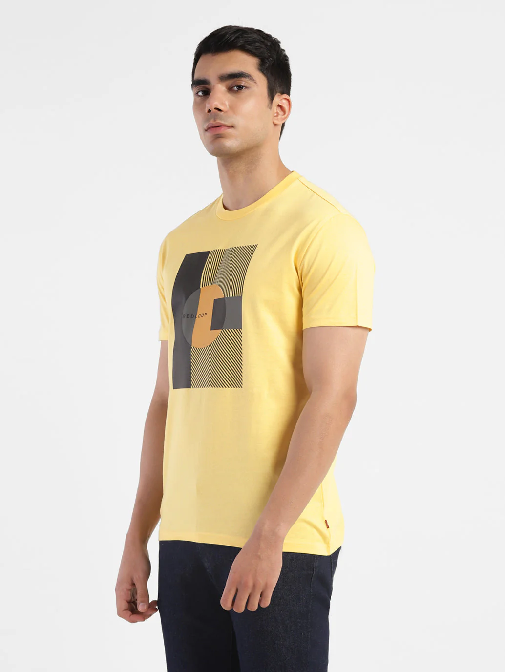 Men Slim Fit Graphics Print T-Shirt - Image 4