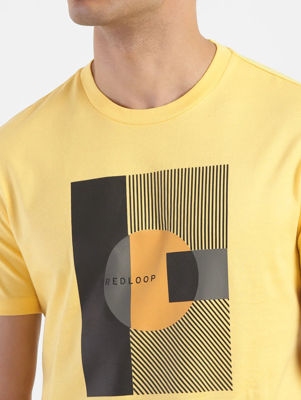 Men Slim Fit Graphics Print T-Shirt - Image 6