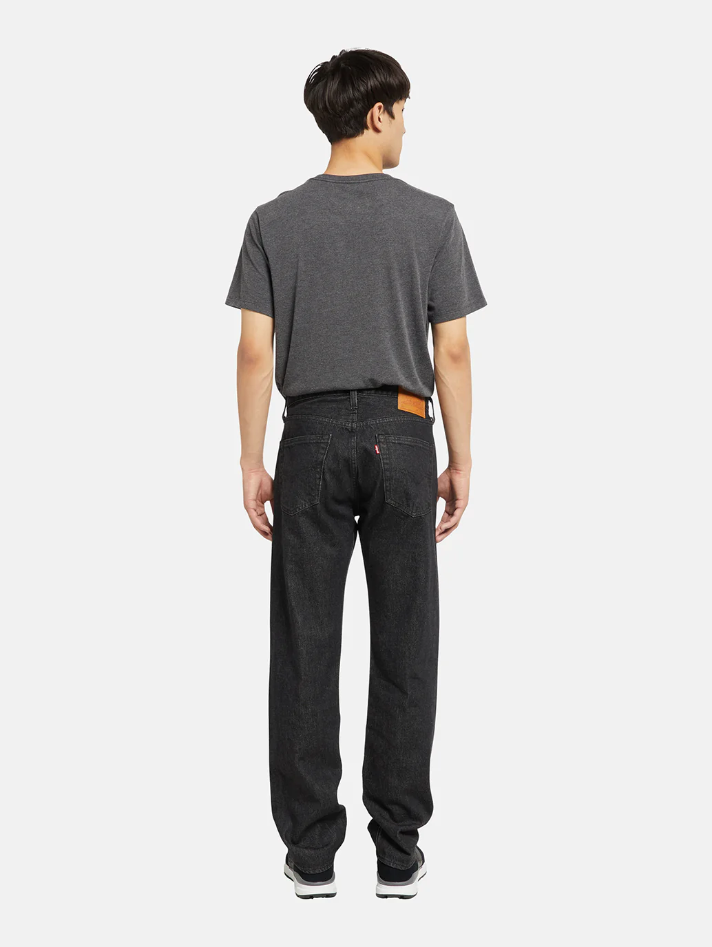 Men's 501 Black Straight Fit Mid Rise Jeans - Image 2