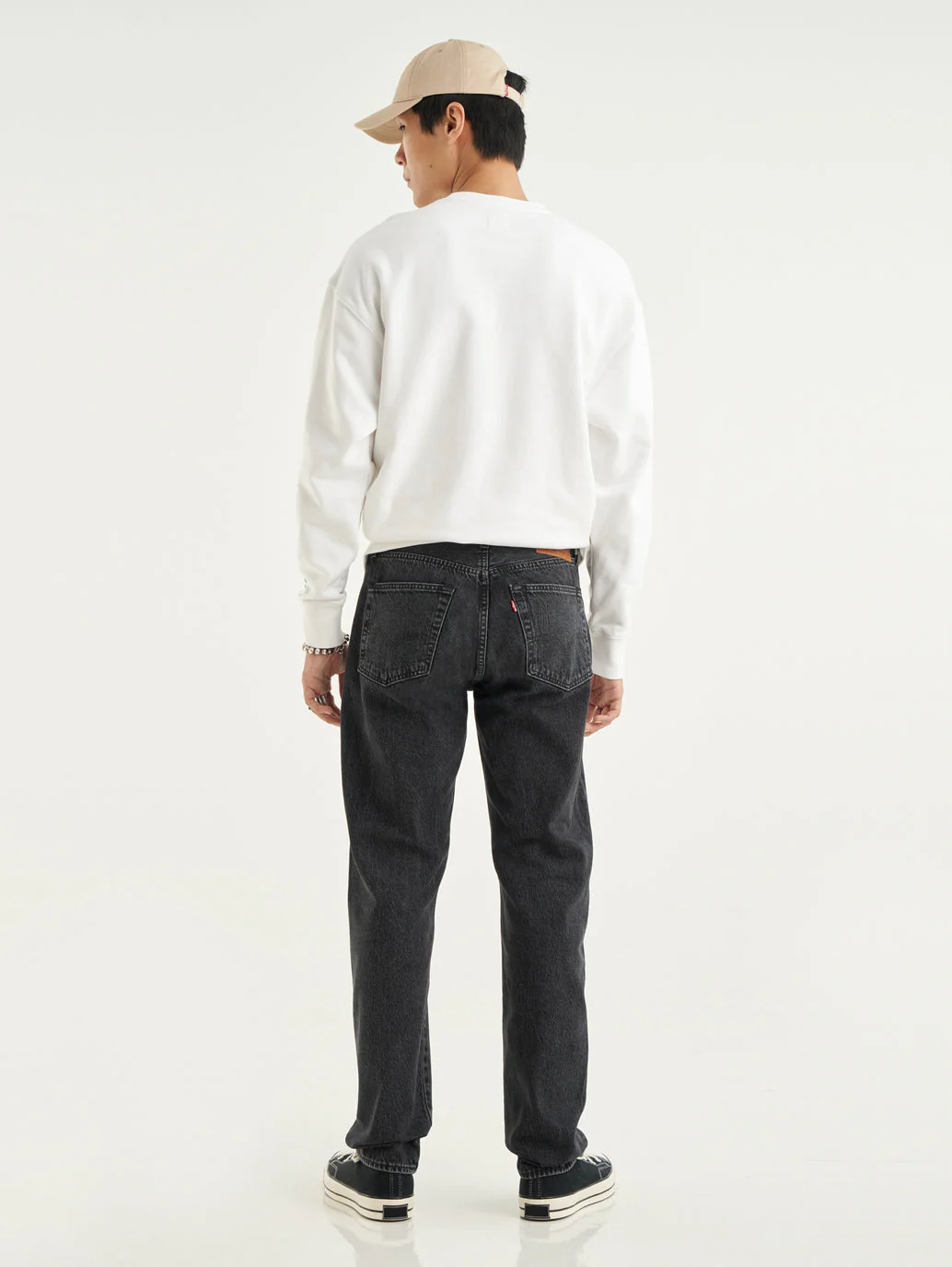 Men's 501 Black Straight Fit Mid Rise Jeans - Image 3