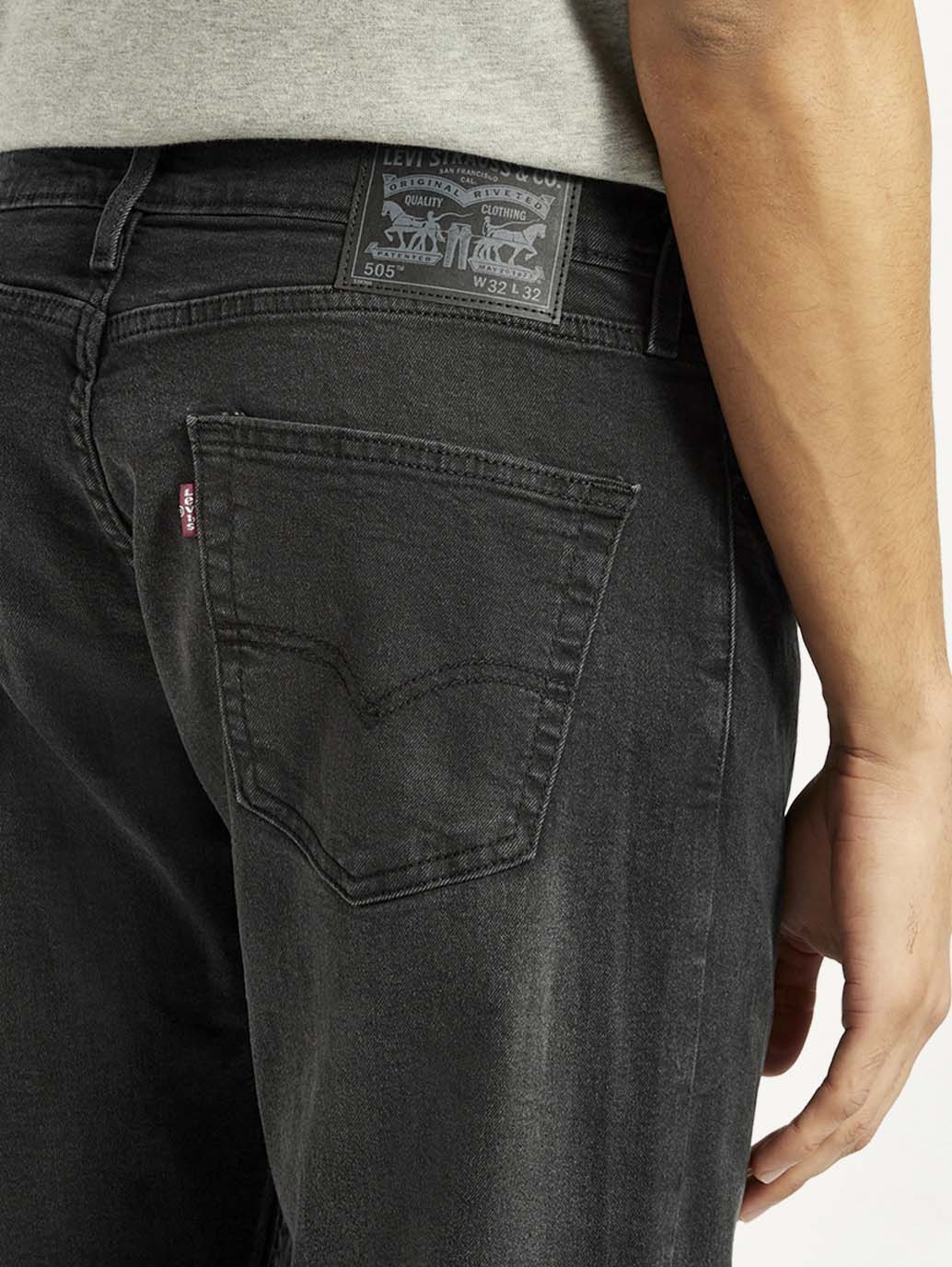 Men's 505 Black Straight Fit Mid Rise Jeans - Image 6