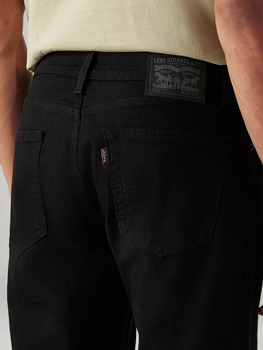 Men's 505 Black Straight Fit Mid Rise Jeans - Image 6