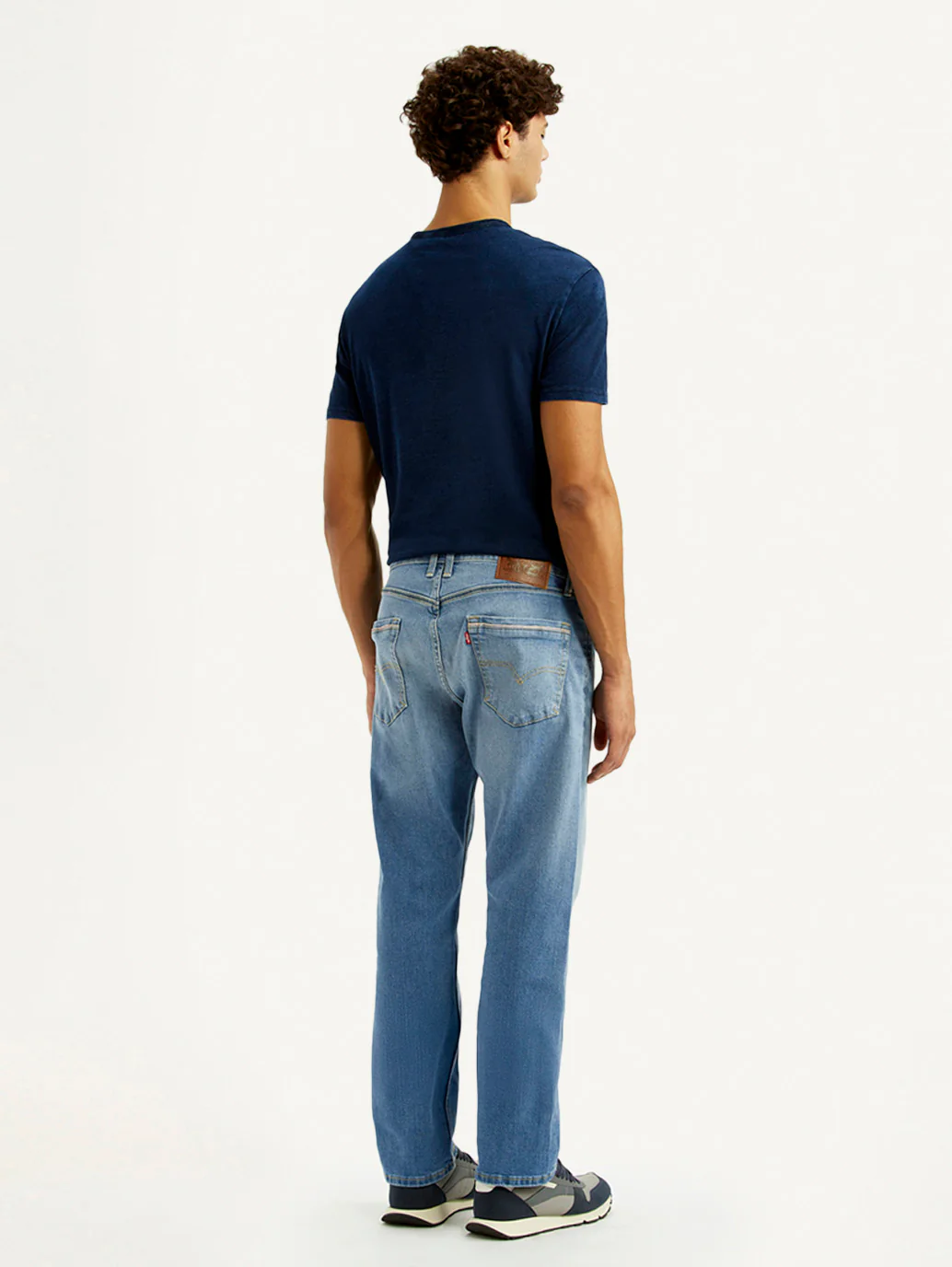 Men's 505 Light Blue Straight Fit Mid Rise Jeans - Image 5