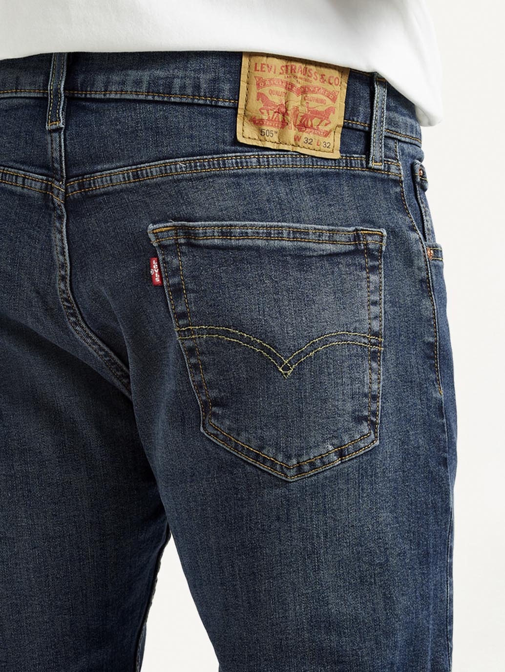 Men's 505 Dark Indigo Straight Fit Mid Rise Jeans - Image 5