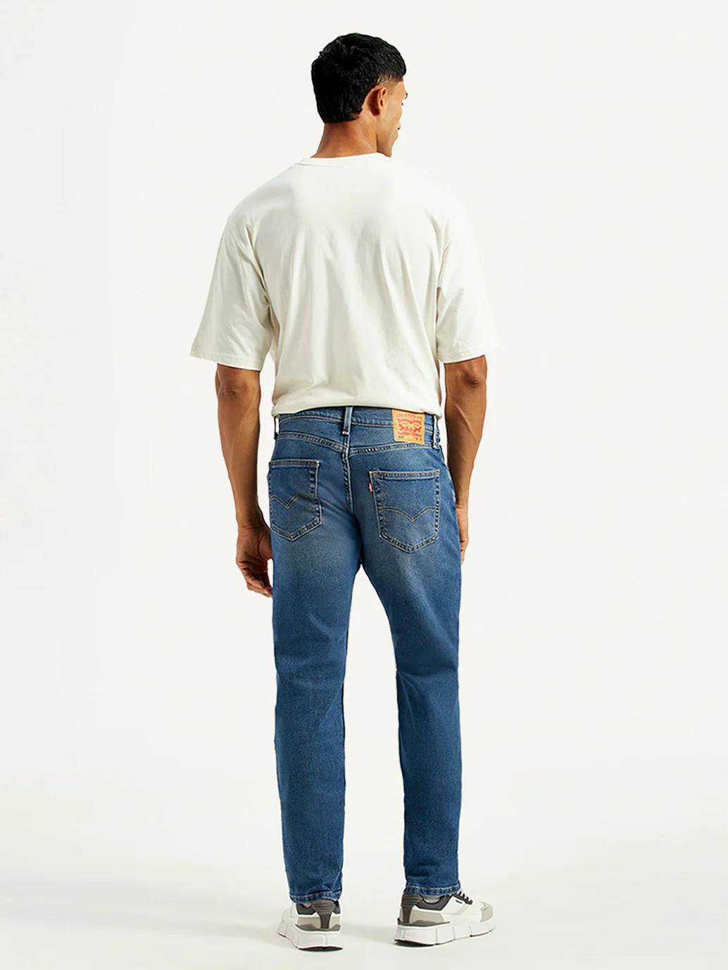 Men's 505 Med Indigo Straight Fit Mid Rise Jeans - Image 3