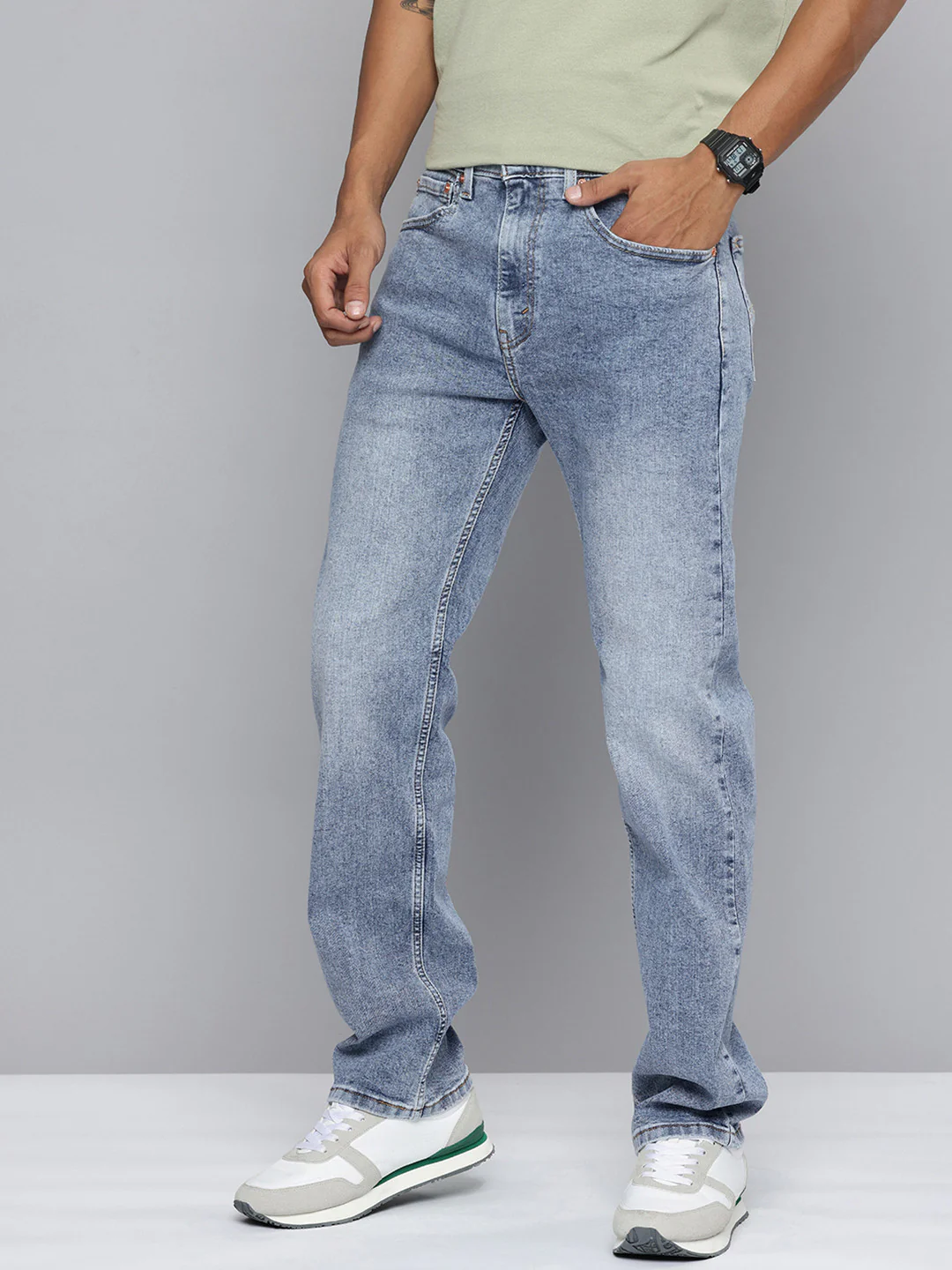 Men's 505 Light Indigo Straight Fit Mid Rise Jeans - Image 3
