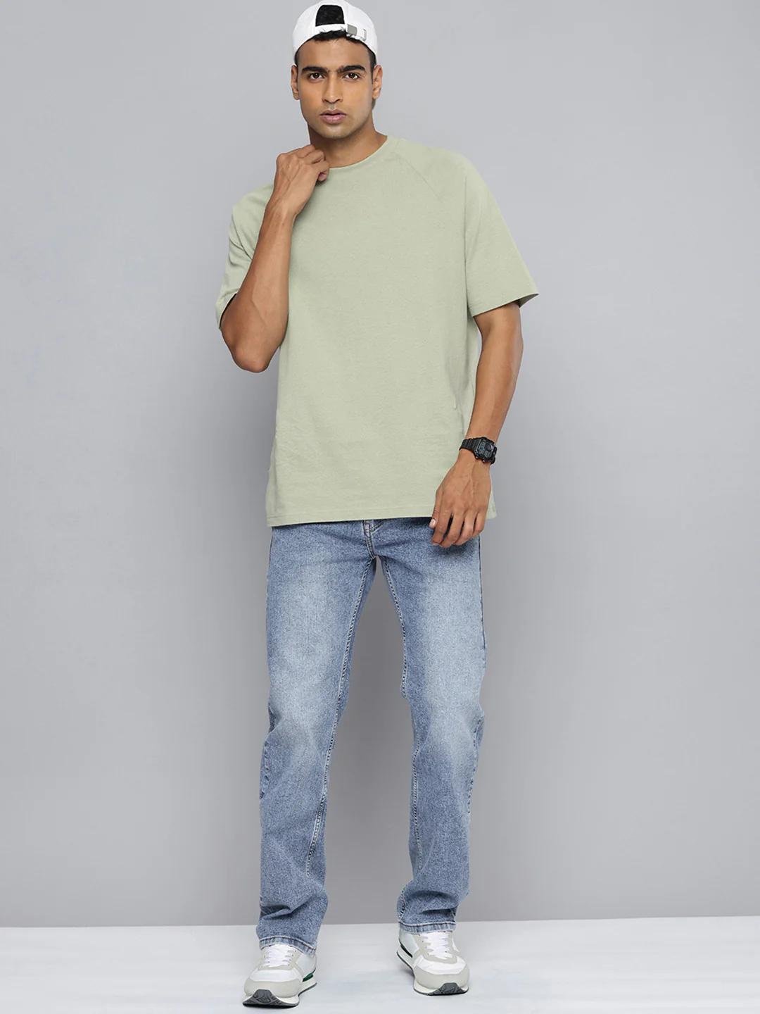 Men's 505 Light Indigo Straight Fit Mid Rise Jeans - Image 5
