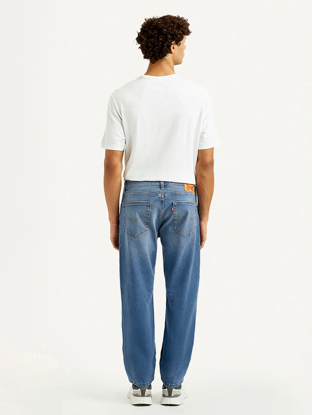 Men's 505 Med Indigo Straight Fit Mid Rise Jeans - Image 3