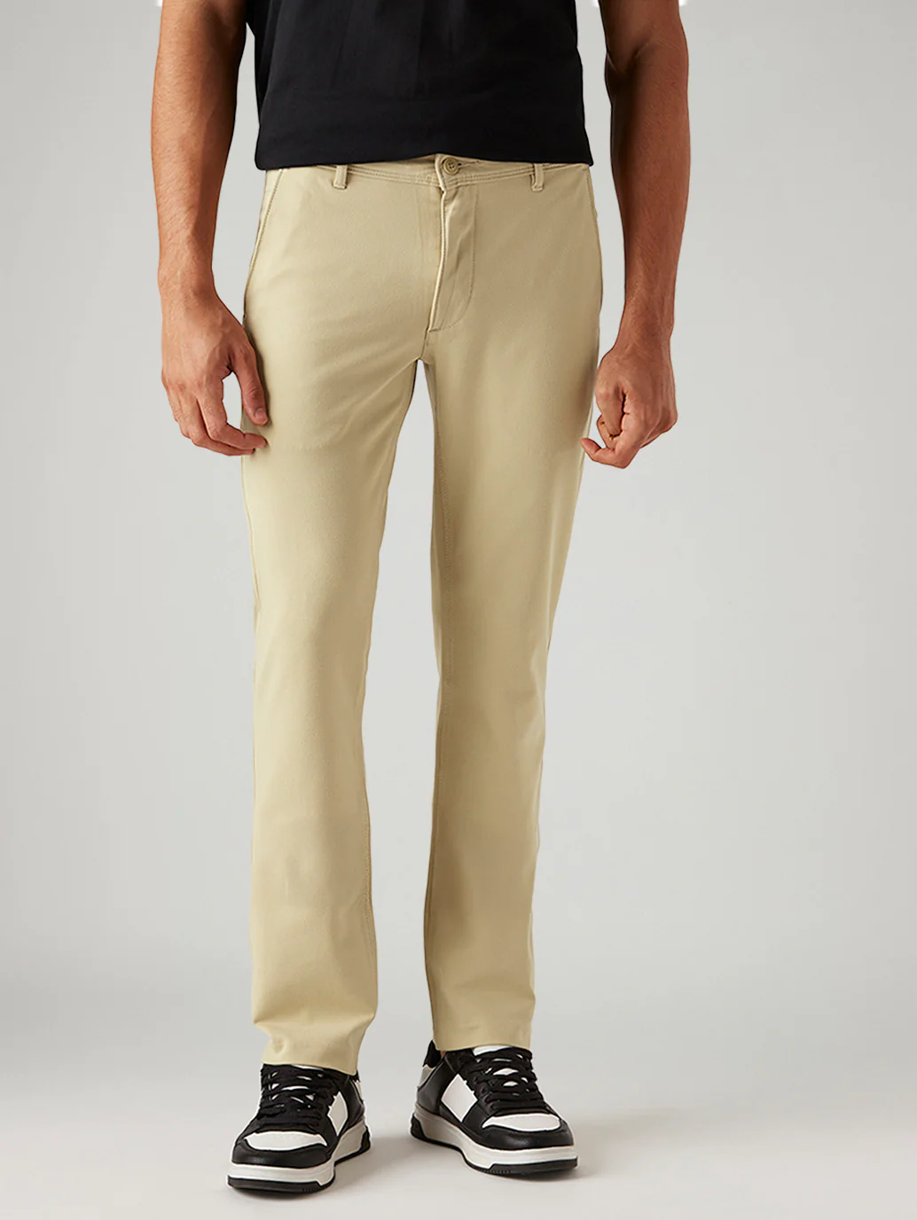 Men's 511 Beige Slim Fit Mid Rise Tech Pant - Image 2