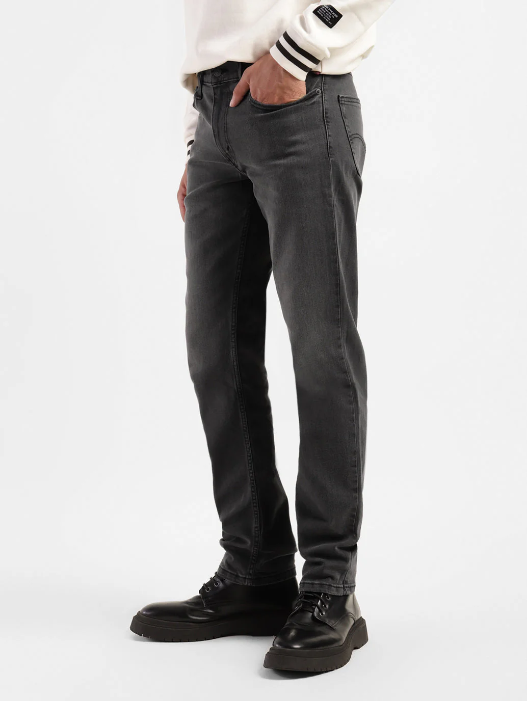 Men's 511 Black Slim Fit Mid Rise Jeans - Image 6