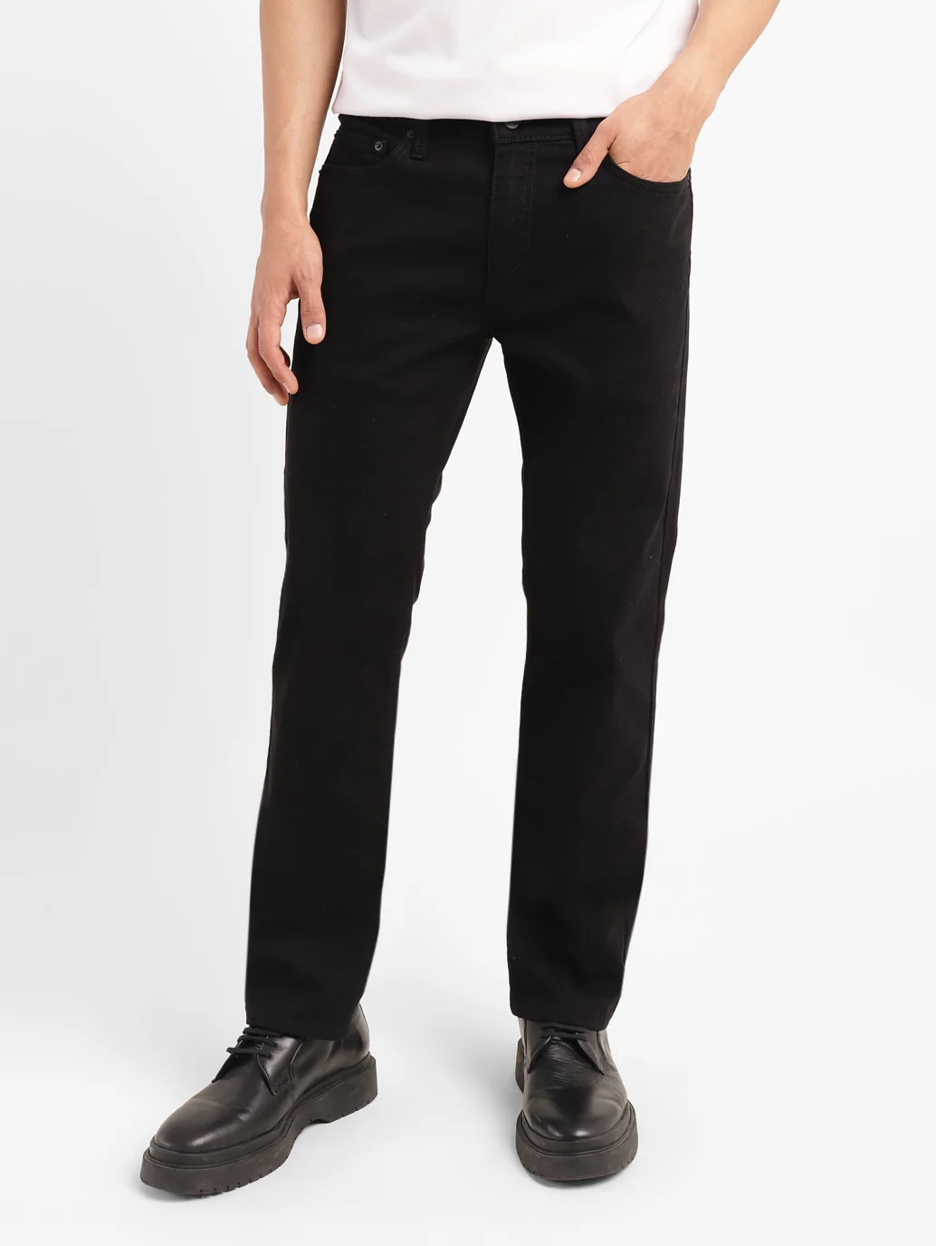 Men's 511 Black Slim Fit Mid Rise Jeans - Image 2