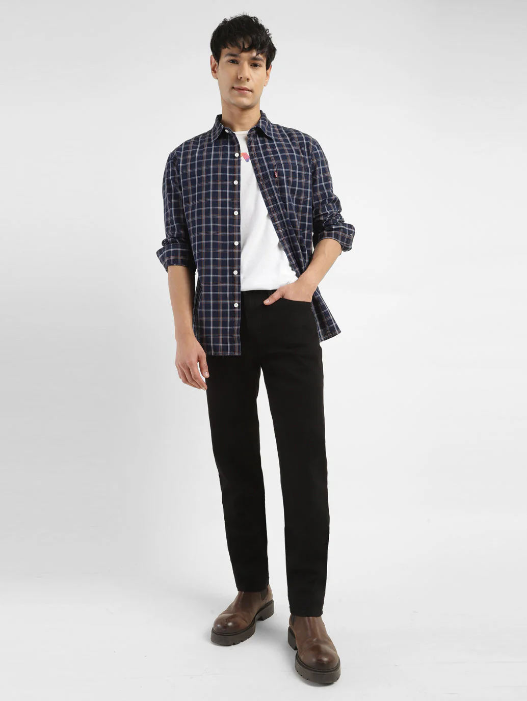 Men's 511 Black Slim Fit Mid Rise Jeans - Image 2