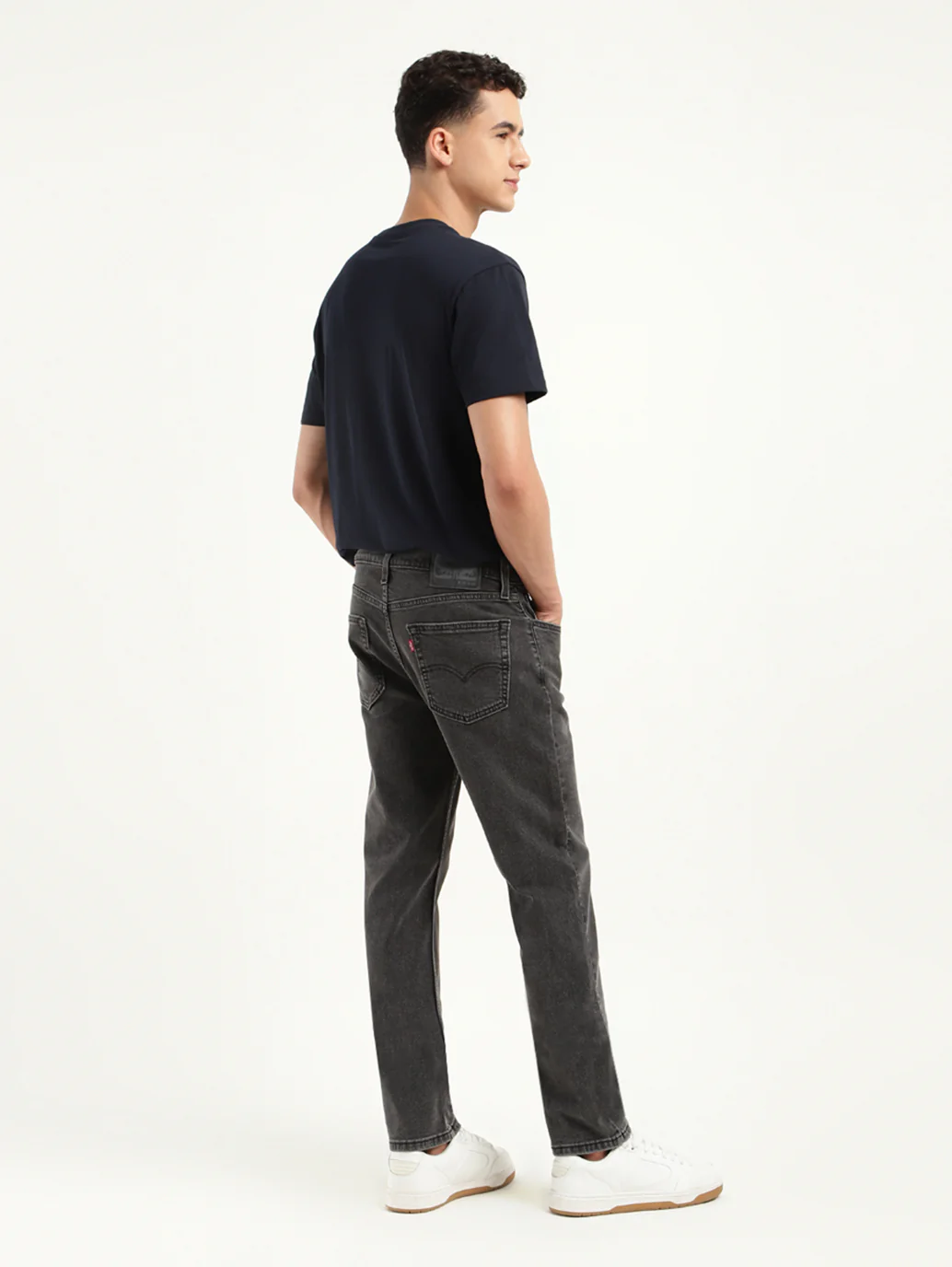 Men's 511 Black Slim Fit Mid Rise Jeans - Image 2
