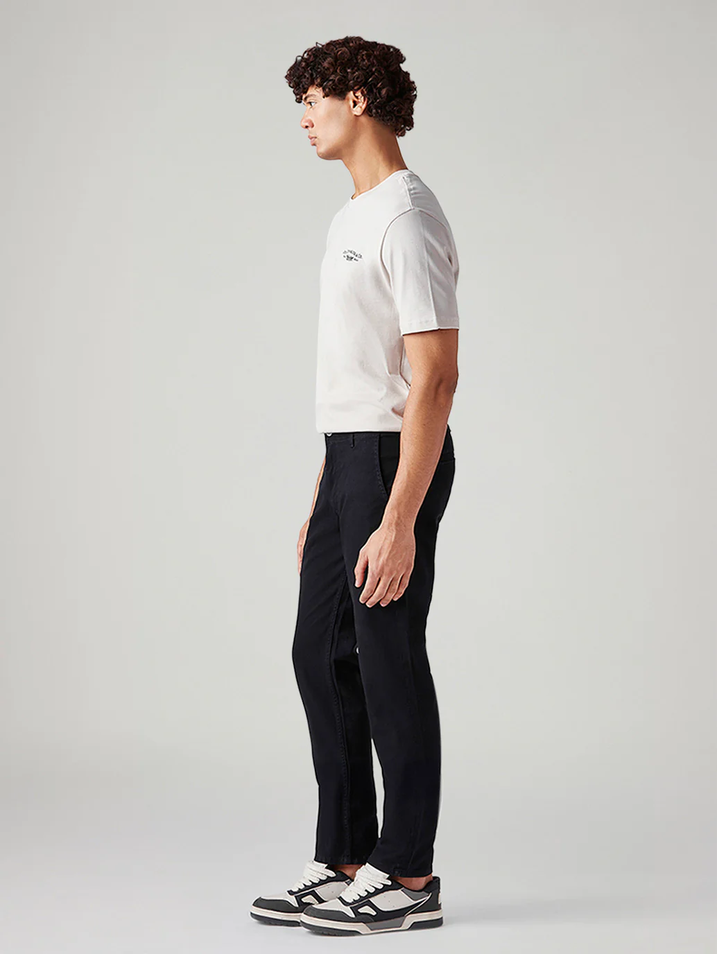 Men's 511 Black Slim Fit Mid Rise Chinos - Image 6