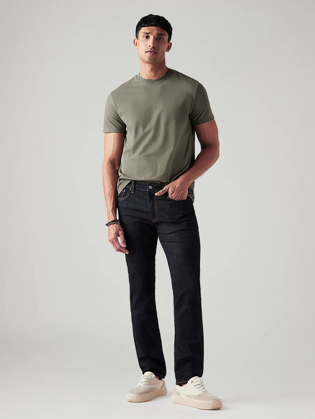 Men's 511 Black Slim Fit Mid Rise Commuter Jeans - Image 2