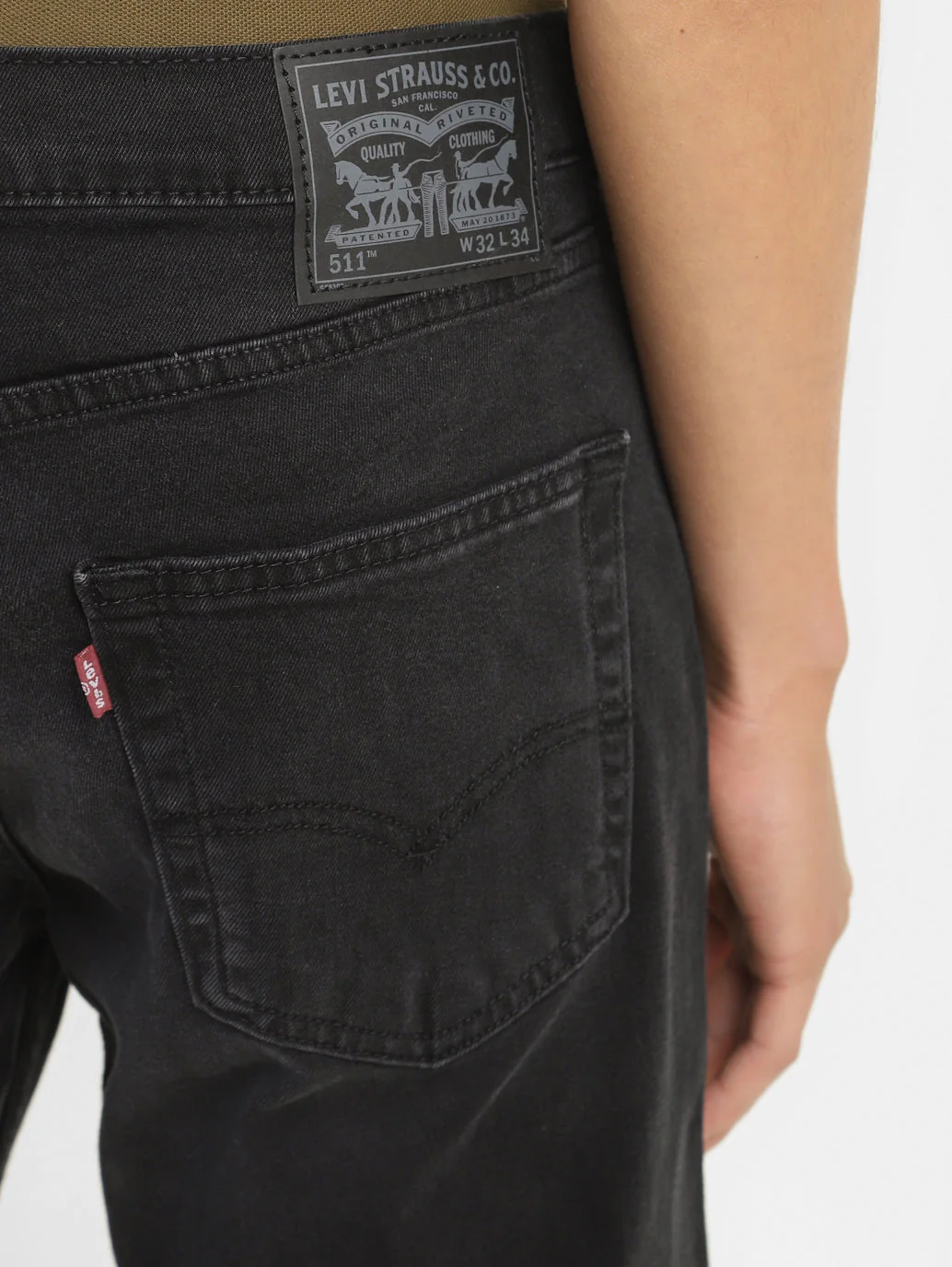 Men's 511 Black Slim Fit Mid Rise Jeans - Image 8