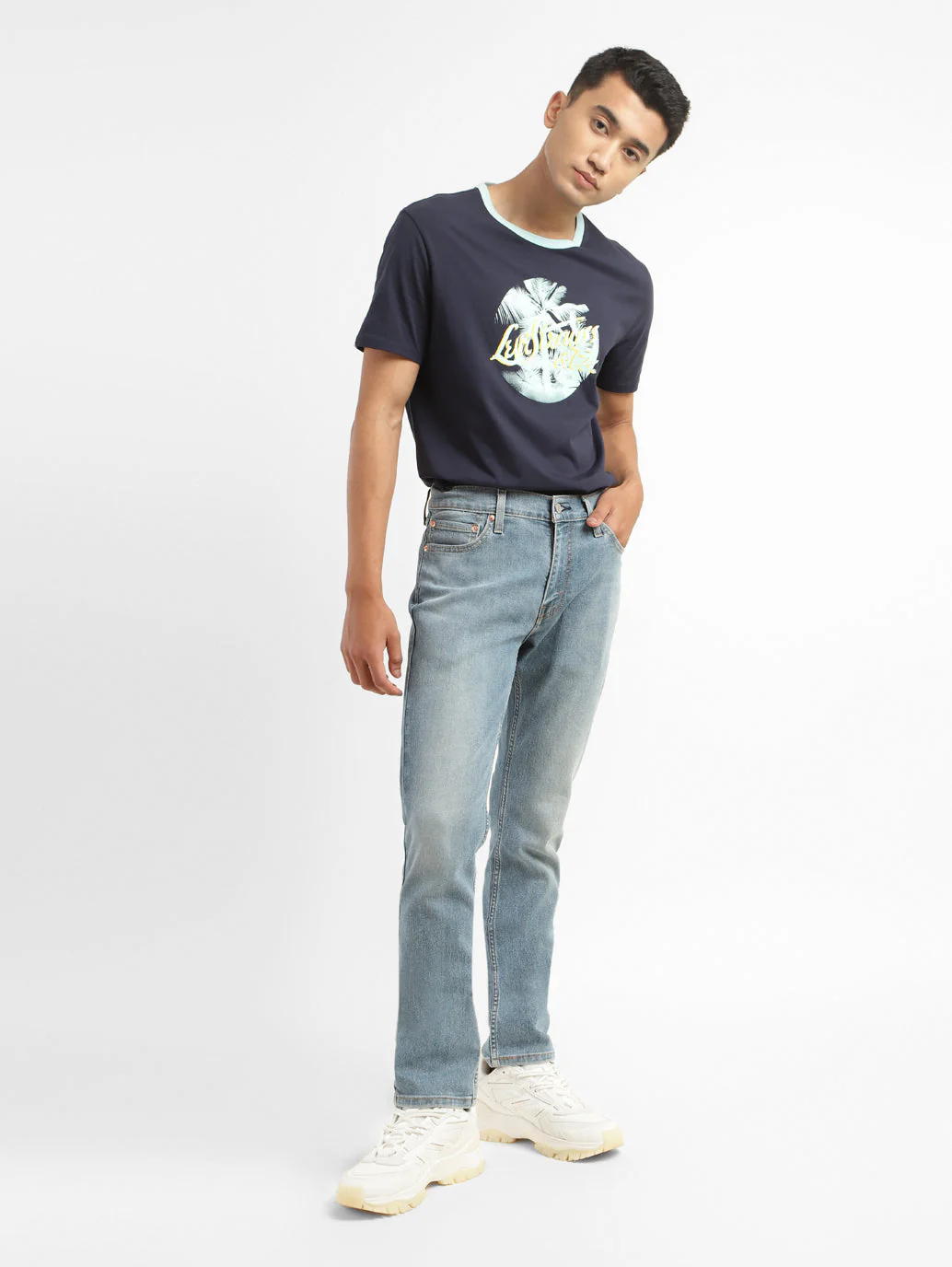Men's 511 Blue Slim Fit Mid Rise Jeans - Image 2