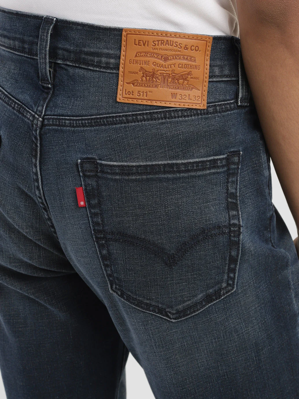Men's 511 Dark Indigo Slim Fit Mid Rise Jeans - Image 6