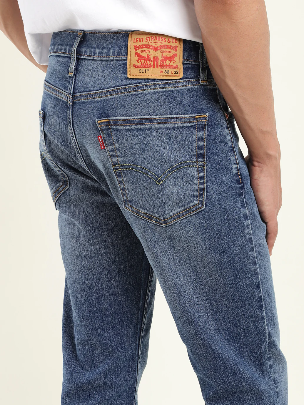 Men's 511 Blue Slim Fit Mid Rise Jeans - Image 6