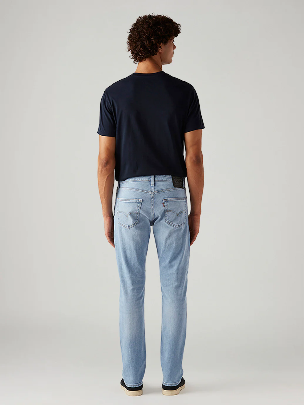 Men's 511 Light Blue Slim Fit Mid Rise Commuter Jeans - Image 4