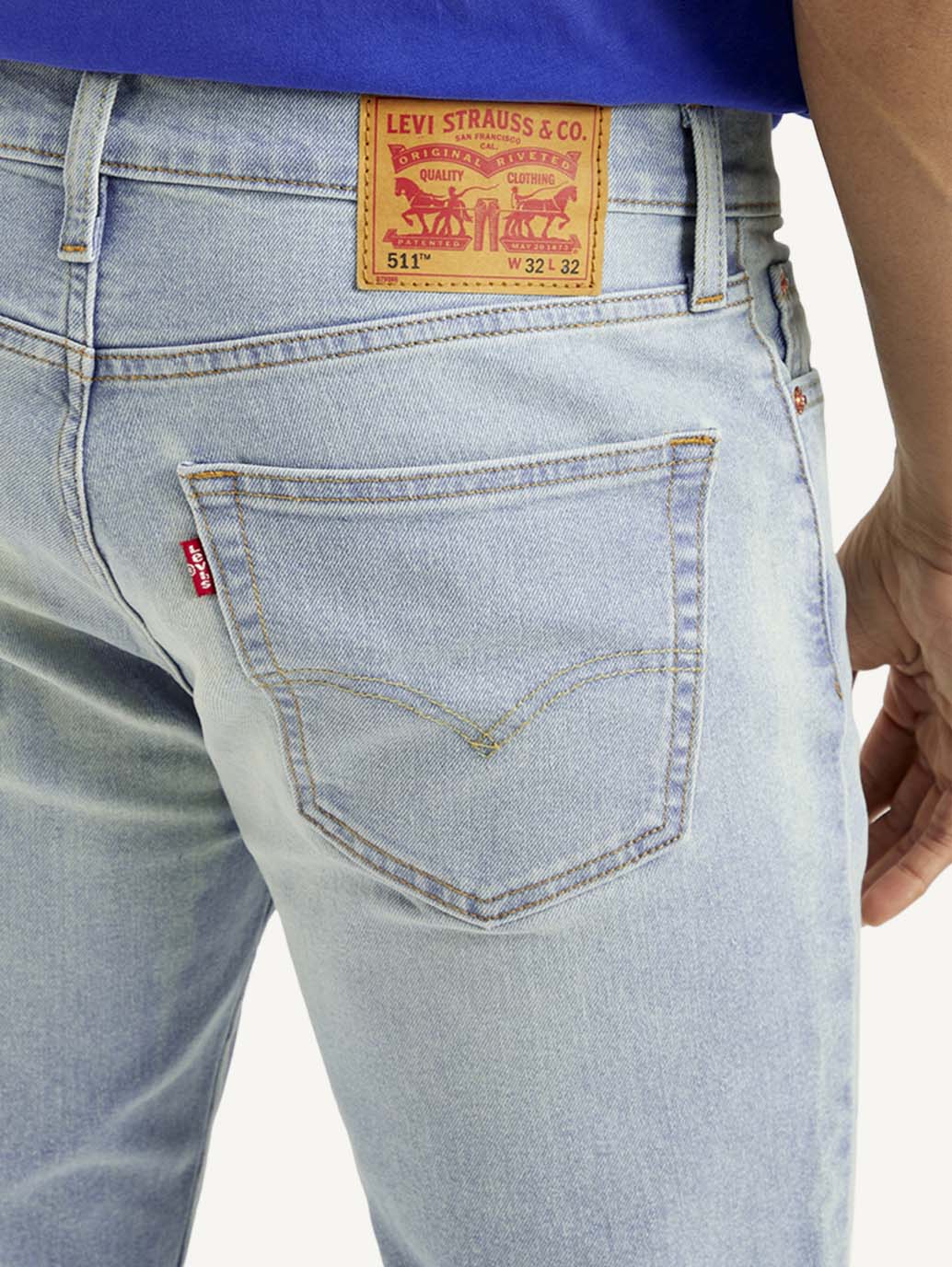 Men's 511 Light Blue Slim Fit Mid Rise Jeans - Image 5