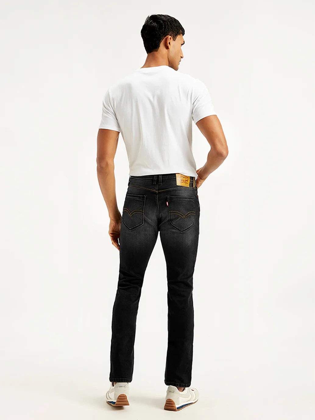 Men's 511 Black Slim Fit Mid Rise Jeans - Image 5