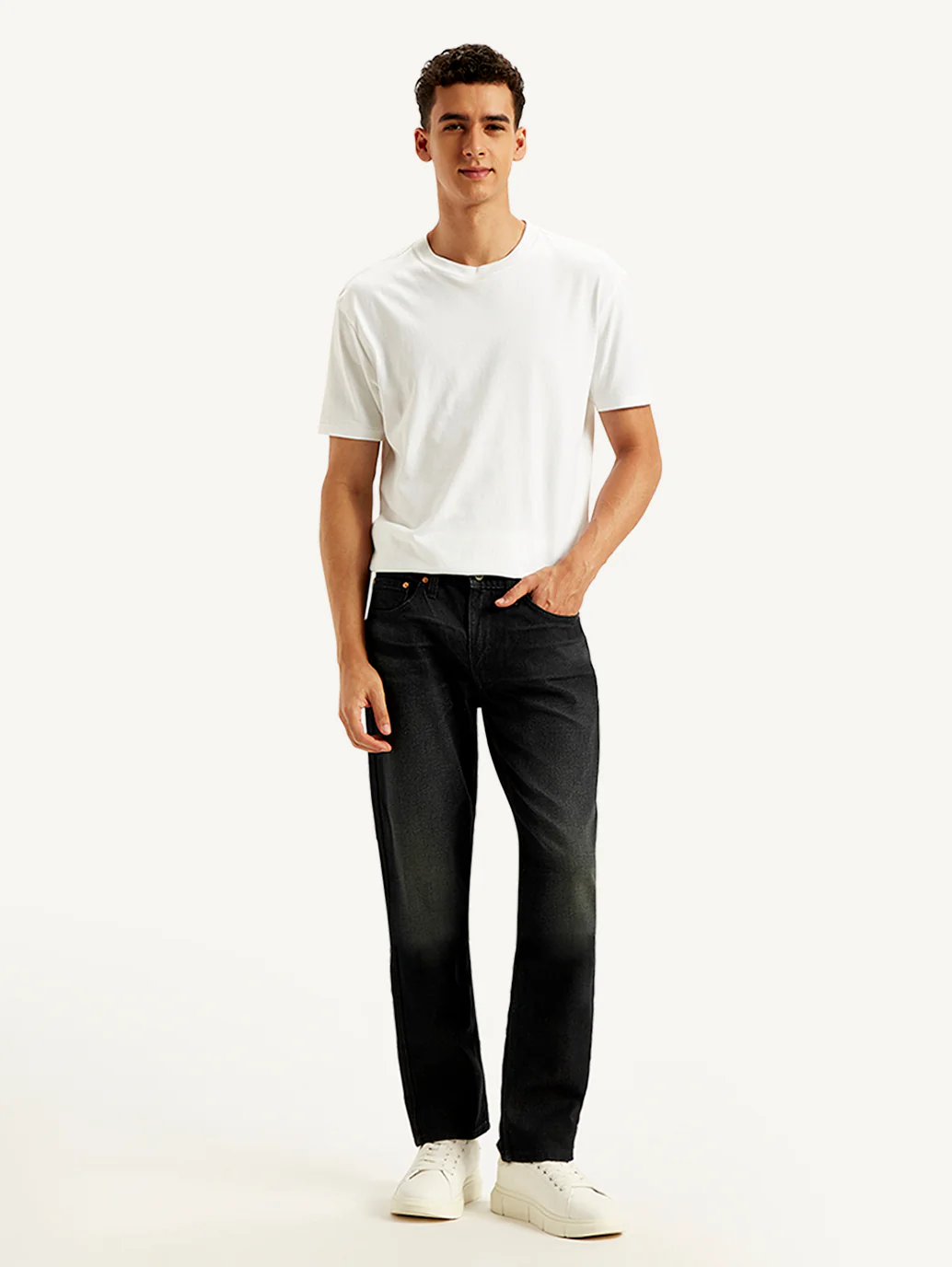 Men's 511 Black Slim Fit Mid Rise Jeans - Image 2