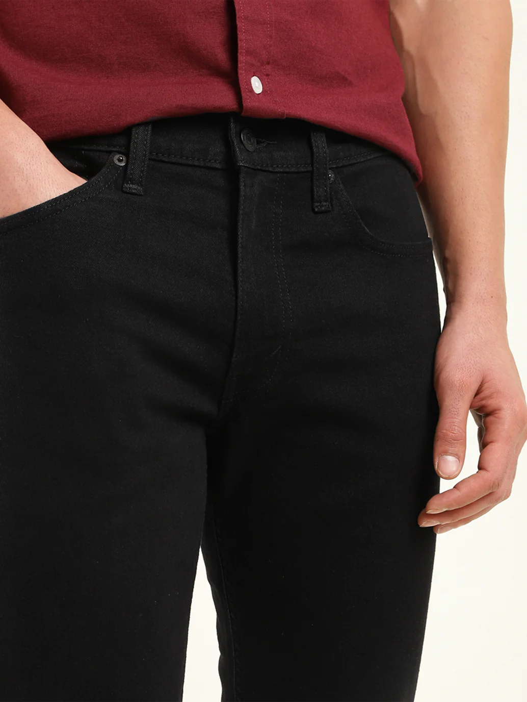 Men's 511 Black Slim Fit Mid Rise Jeans - Image 3