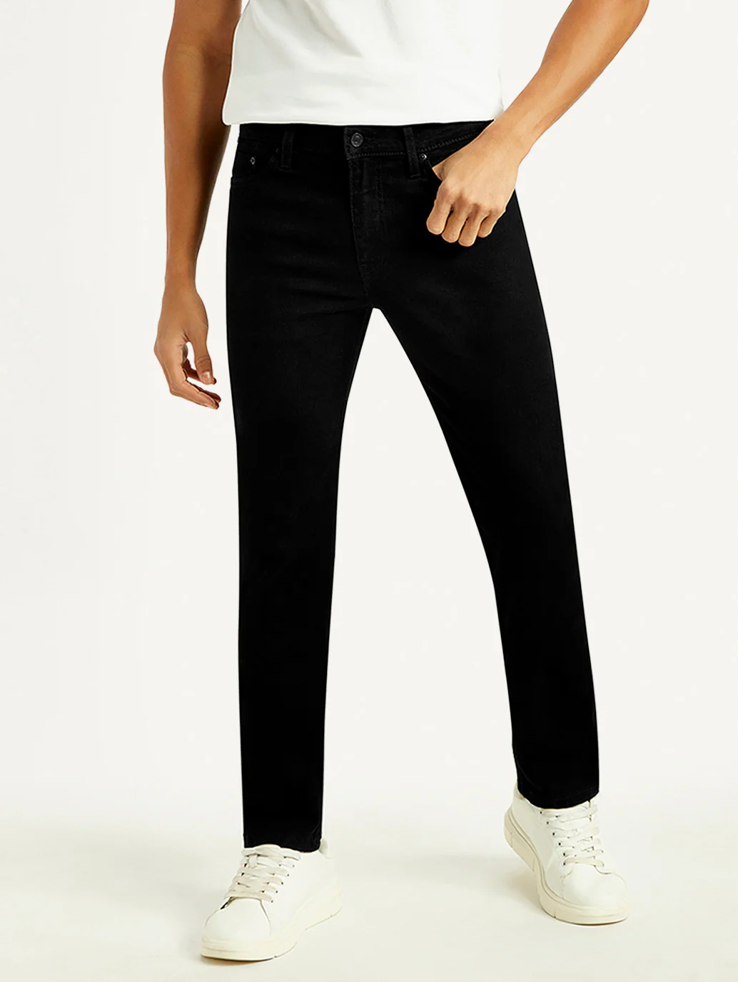 Men's 511 Black Slim Fit Mid Rise Jeans - Image 2