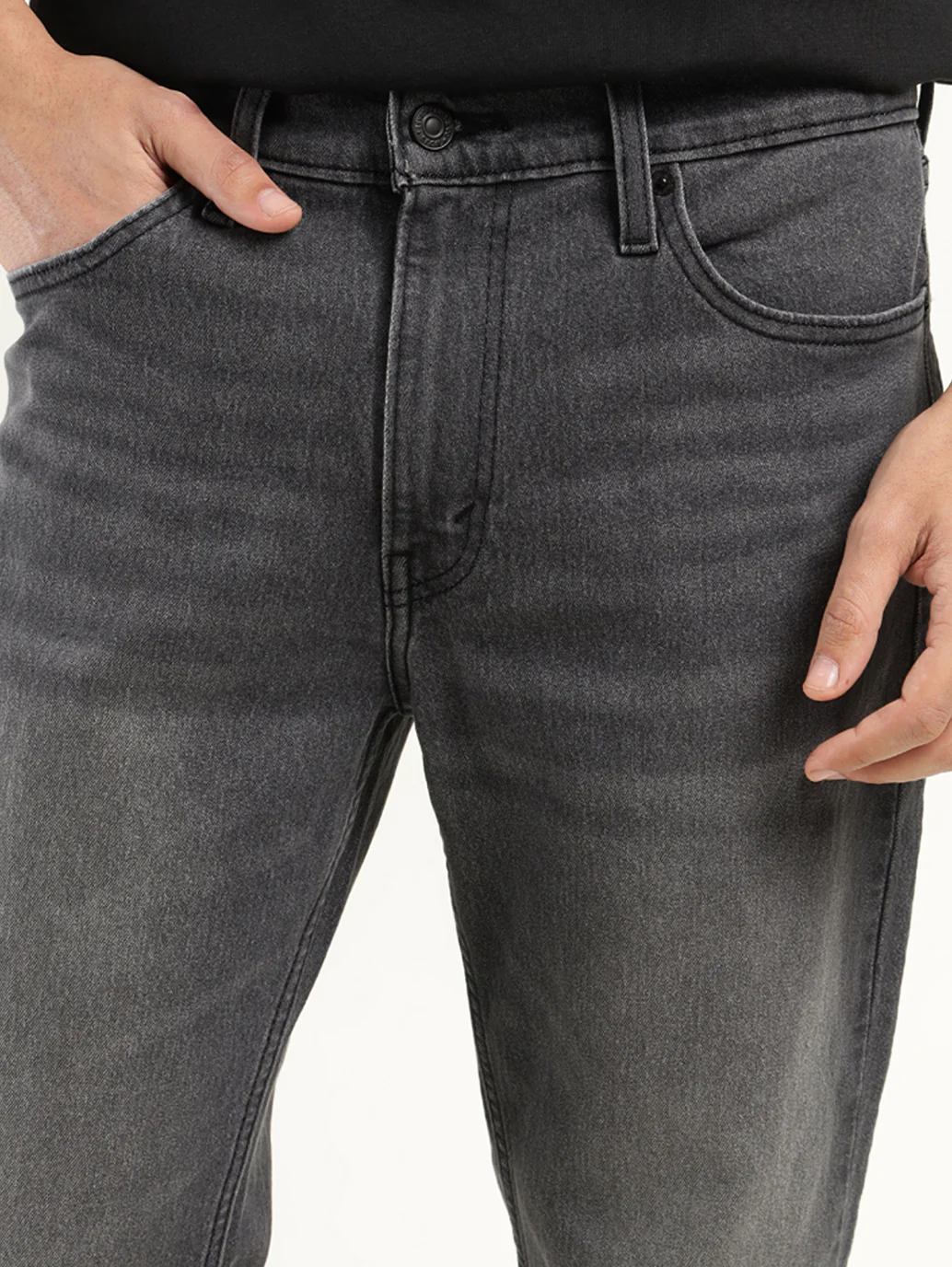 Men's 511 Black Slim Fit Mid Rise Jeans - Image 5