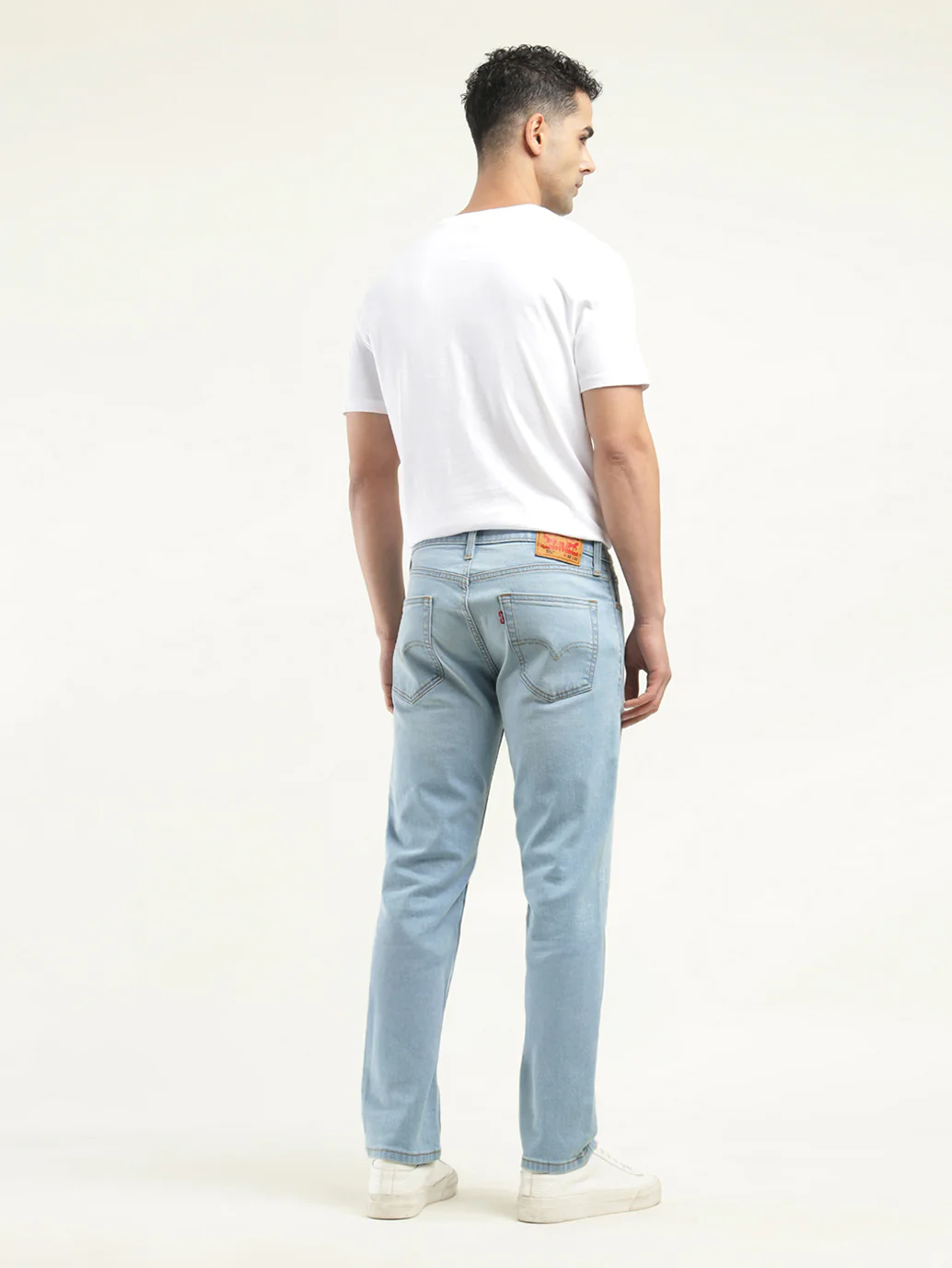 Men's 511 Light Blue Slim Fit Mid Rise Jeans - Image 3