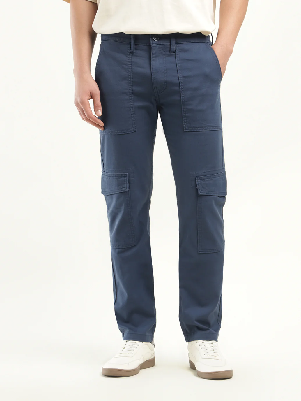Men's 511 Slim Fit Navy Cargo Trousers - Image 5