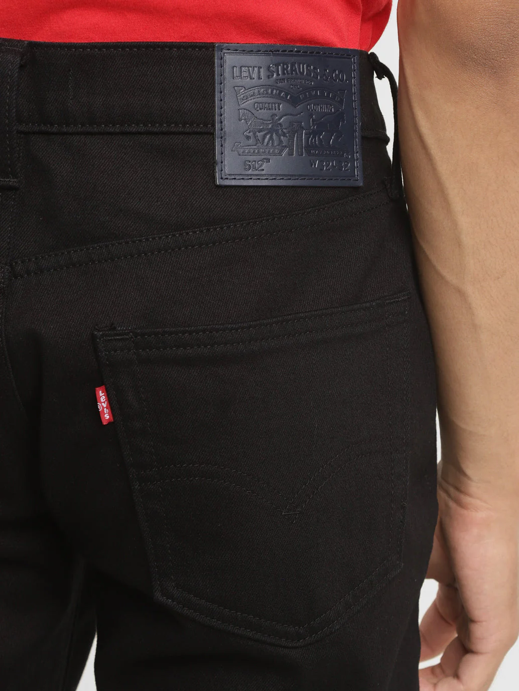 Men's 512 Black Slim Tapered Fit Mid Rise Jeans - Image 6