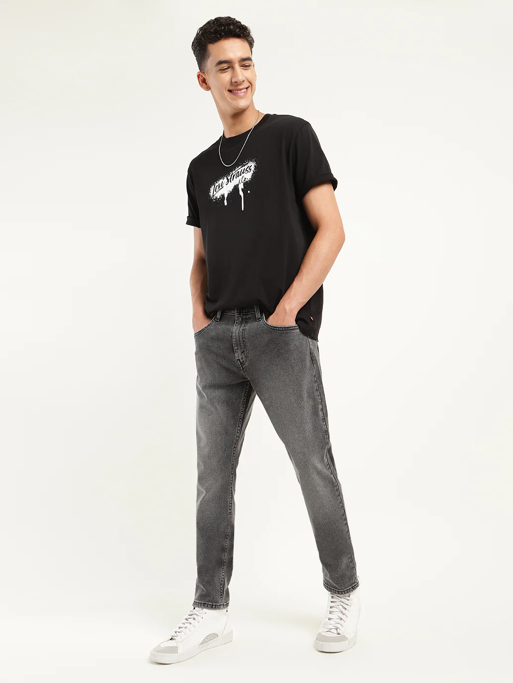 Men's 512 Black Slim Tapered Fit Mid Rise Jeans - Image 2
